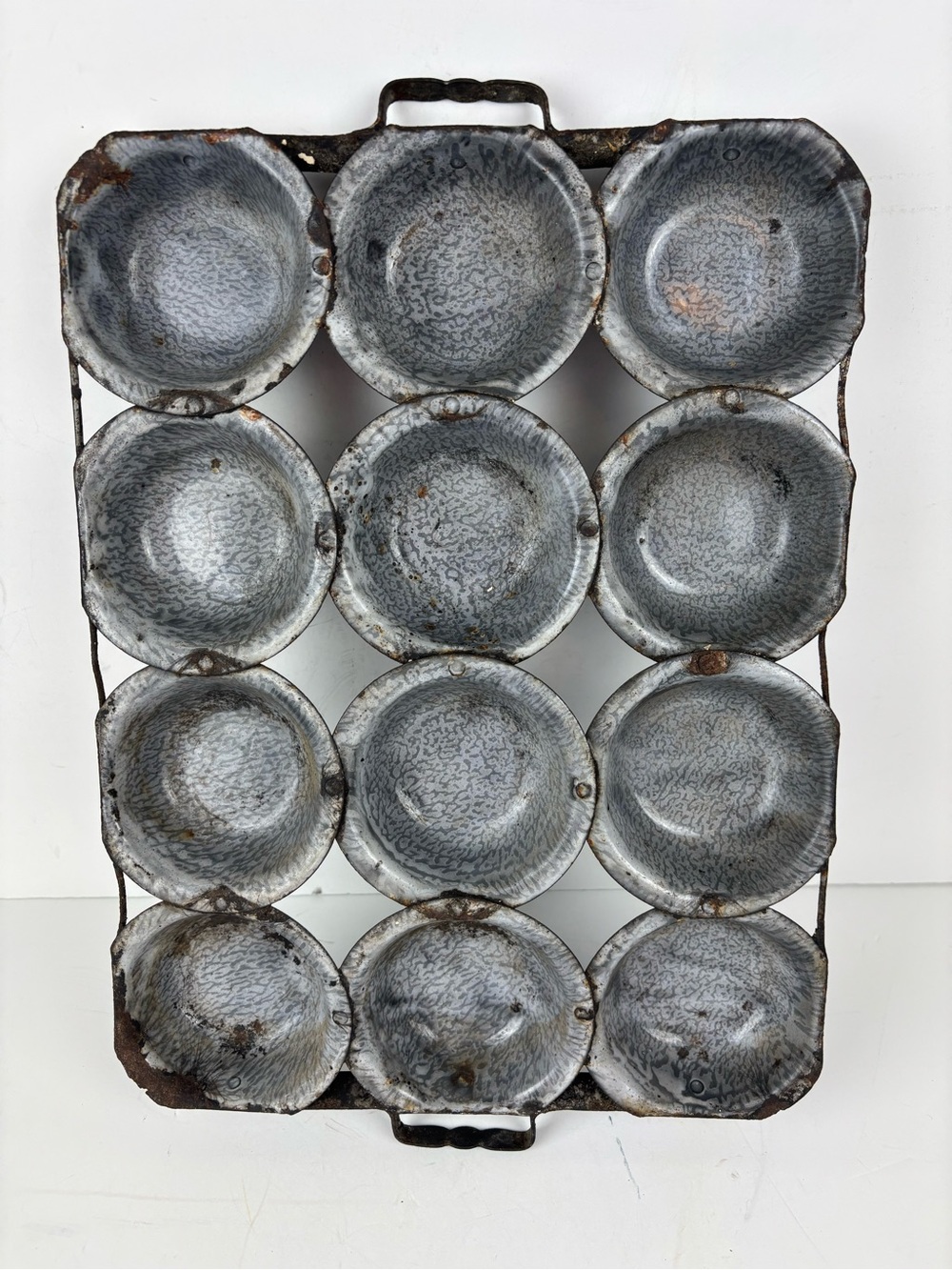 Vintage RARE 1900’s Graniteware Muffin Pan/Tray-Rustic Grey-12 Section
